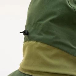 Swazi Wapiti XP Waterproof Jacket Olive XS -Swanndri Sales wapitixp rwsv olivedetailshot4