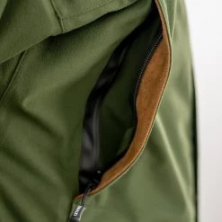 Swazi Wapiti XP Waterproof Jacket Olive 4XL 17 Swazi Wapiti XP Waterproof Jacket Olive 4XL -Swanndri Sales wapitixp rwsv olivedetailshot6 1